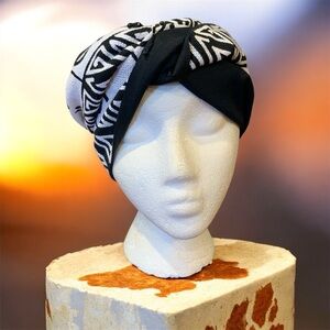 Vintage 90s African Fabric Black/White Patterned Scarf
